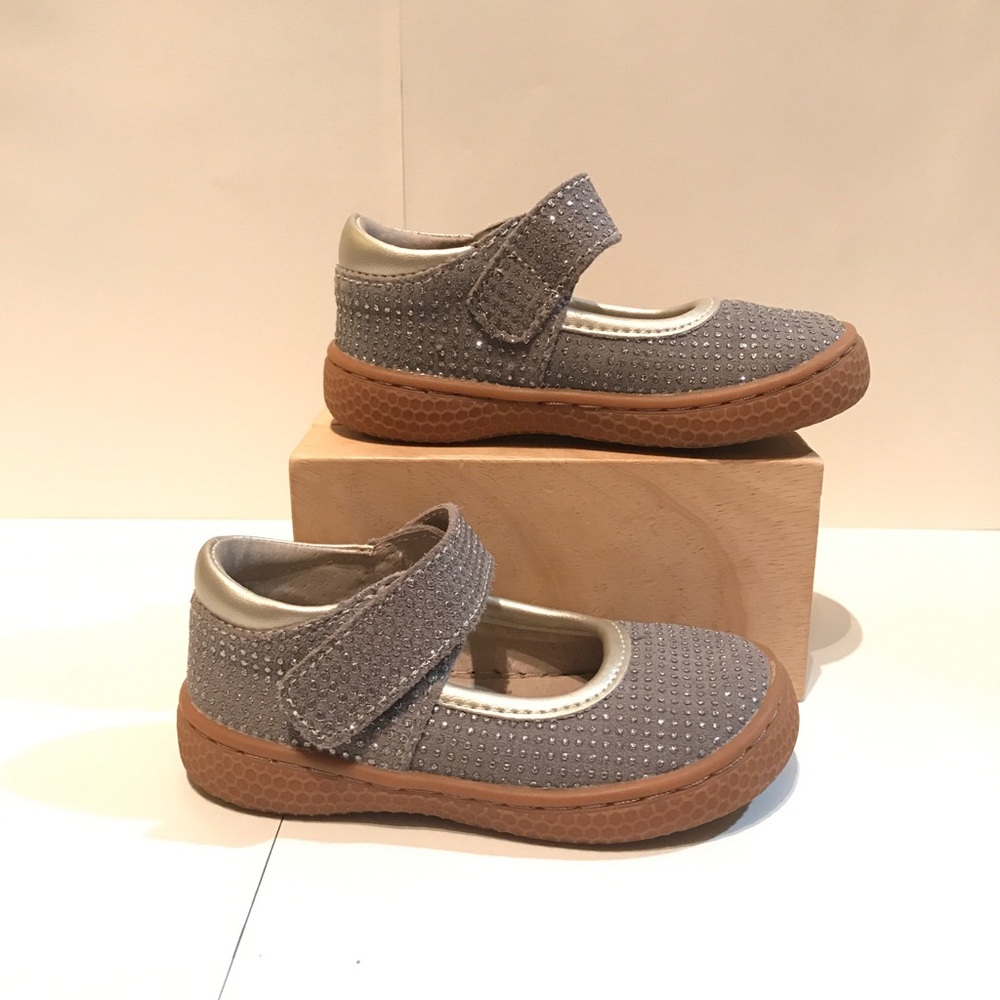 Glittery Mary Jane style girls shoes